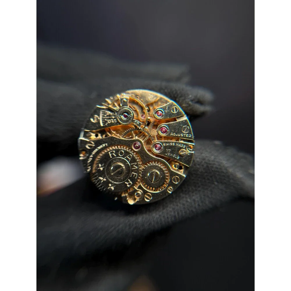 Unbranded vintage shields